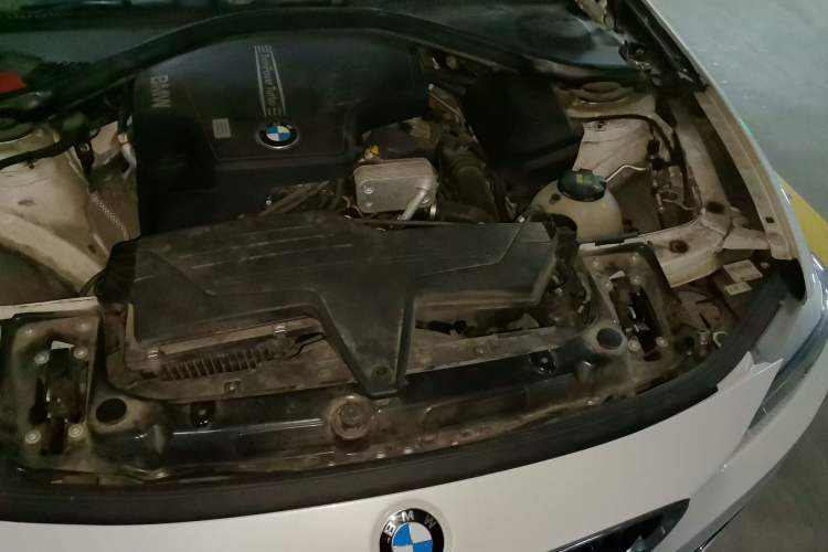 Used BMW 4 Series 2014 420i Gran Coupe Fashion Model Engine Bay Left