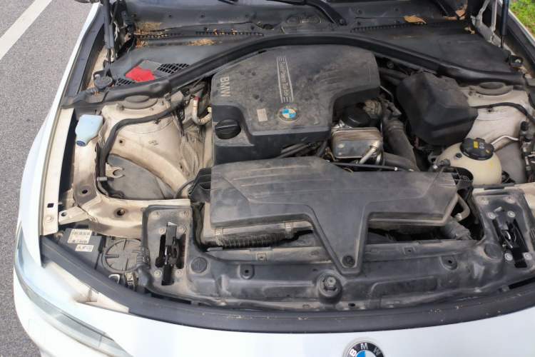 Used BMW 4 Series 2014 420i Gran Coupe Fashion Model Engine Bay Right