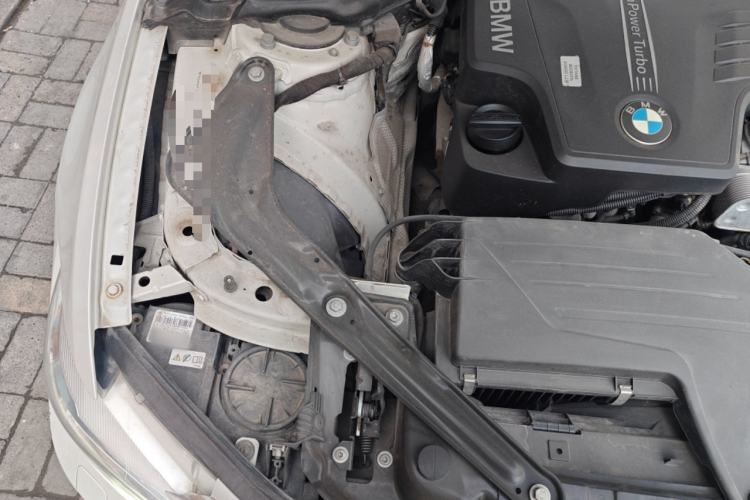 Used BMW 4 Series 2014 420i Convertible Fashion Model Engine Bay Right