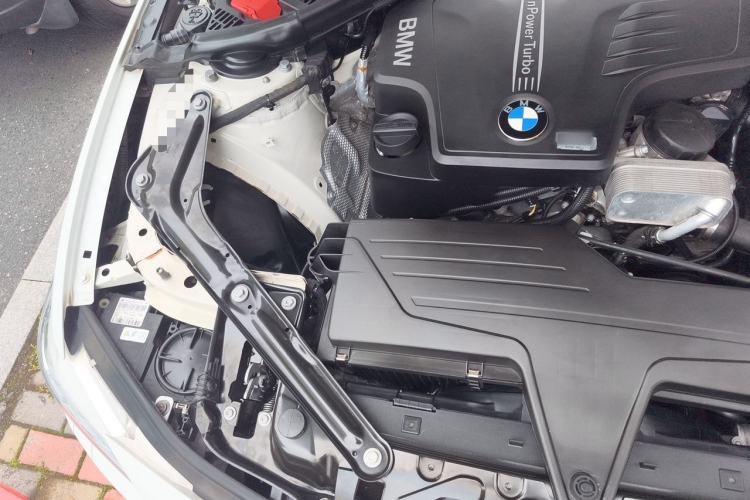 Used BMW 4 Series 2014 420i Convertible Fashion Model Engine Bay Right