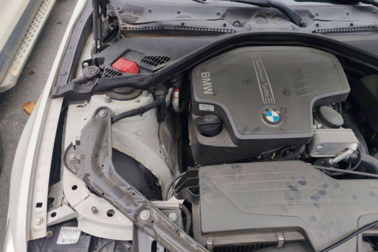 Used BMW 4 Series 2014 428i Convertible Design Package Engine Bay Right