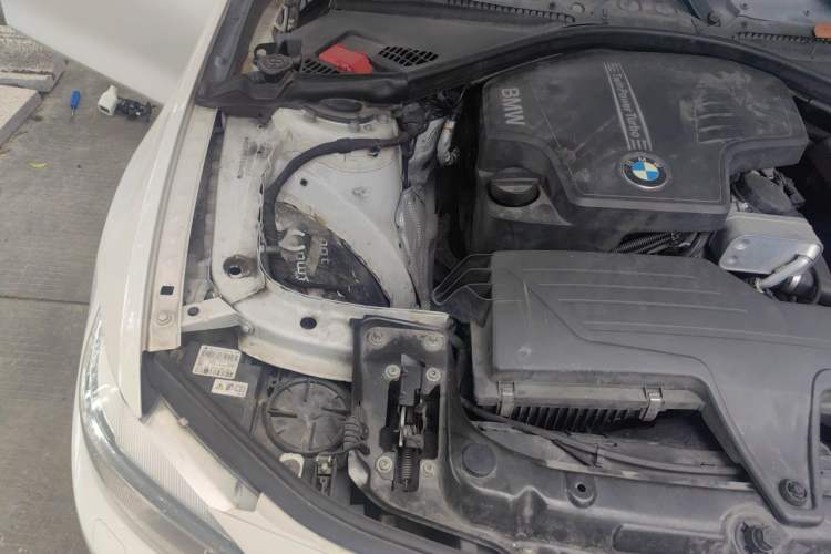 Used BMW 4 Series 2014 420i Gran Coupe Fashion Model Engine Bay Right
