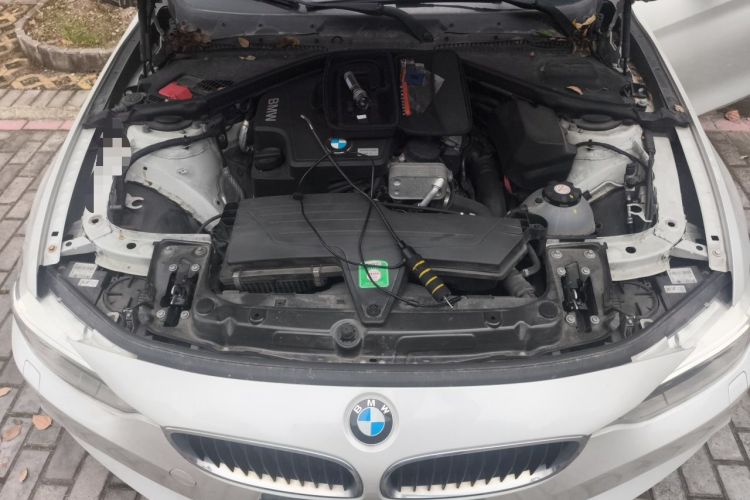 Used BMW 4 Series 2014 420i Gran Coupe Fashion Model Engine Bay