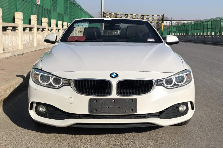Used BMW 4 Series 2014 420i Convertible Fashion Model Exterior 2