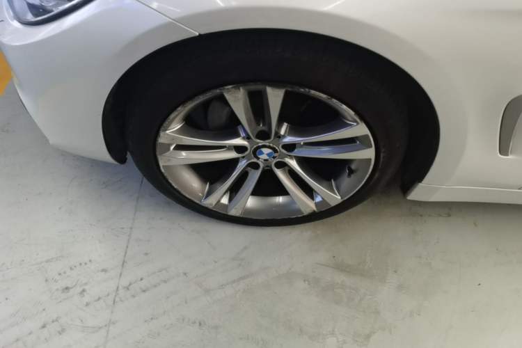 Used BMW 4 Series 2014 420i Convertible Sports Design Package Exterior 4