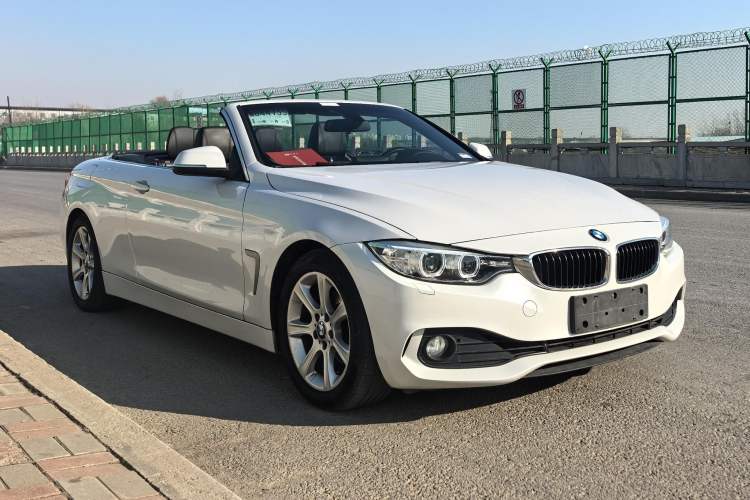 Used BMW 4 Series 2014 420i Convertible Fashion Model Exterior 4