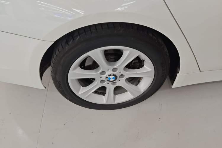 Used BMW 4 Series 2014 420i Gran Coupe Fashion Model Exterior 5