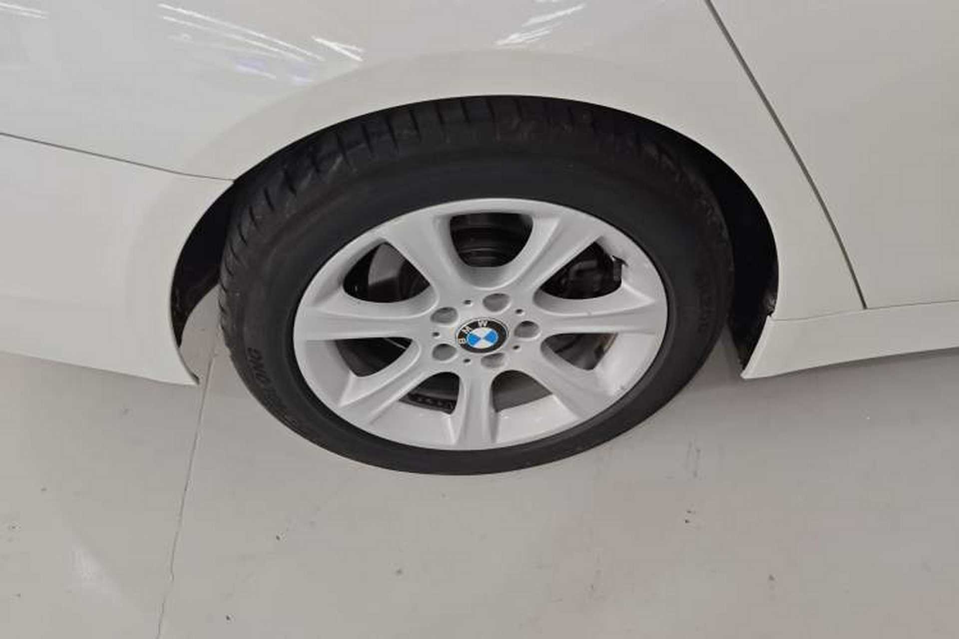 Used BMW 4 Series 2014 420i Gran Coupe Fashion Model Exterior 5