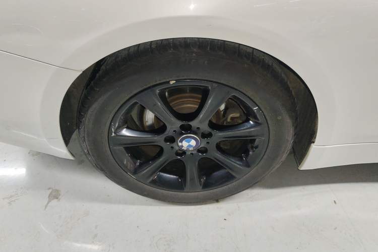 Used BMW 4 Series 2014 420i Fashion Model Exterior 5