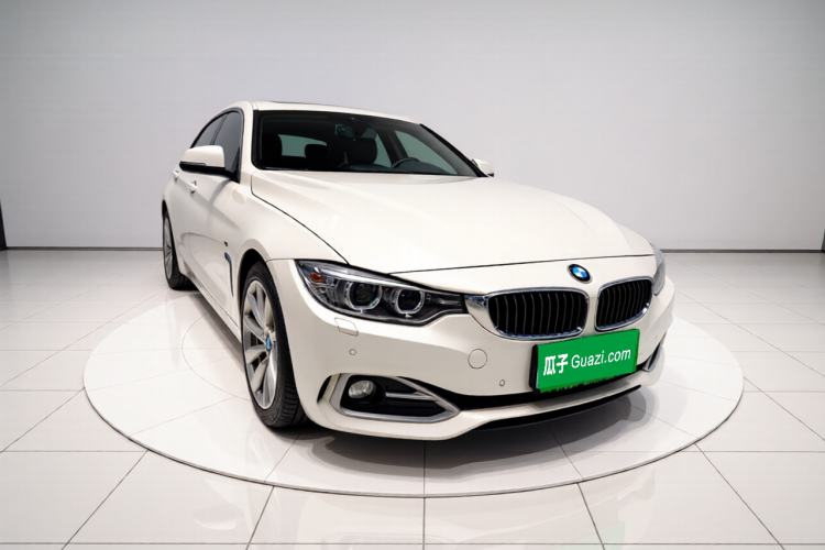 Used BMW 4 Series 2014 420i Gran Coupe Style Design Package Front Right 45 Deg
