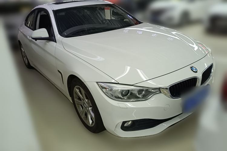 Used BMW 4 Series 2014 420i Fashion Model Front Right 45 Deg