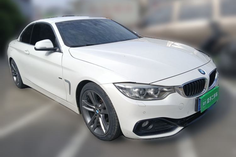 Used BMW 4 Series 2014 420i Convertible Design Line Package Front Right 45 Deg
