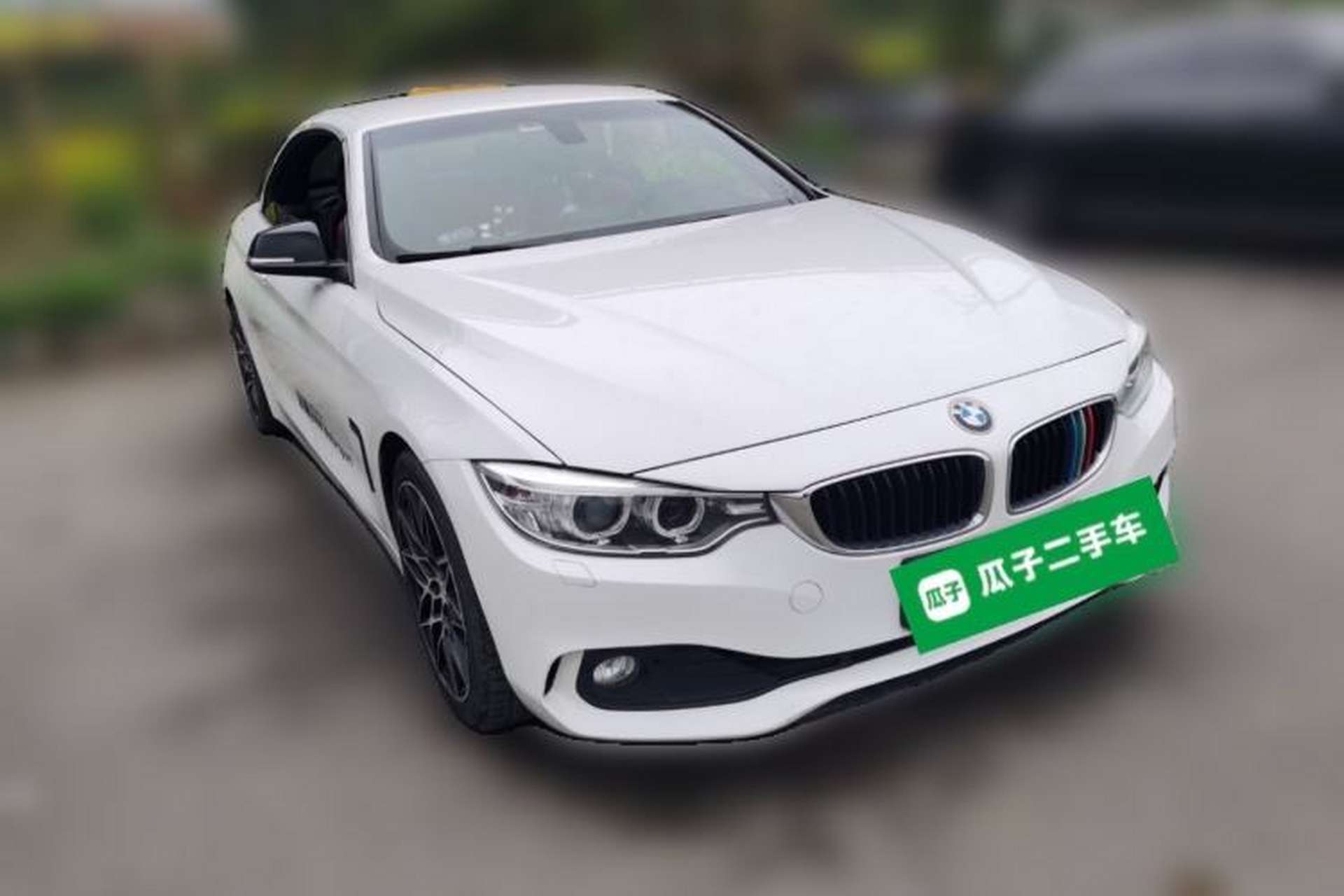 Used BMW 4 Series 2014 420i Convertible Fashion Model Front Right 45 Deg