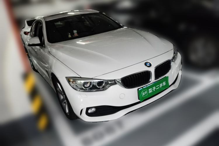 Used BMW 4 Series 2014 420i Fashion Model Front Right 45 Deg