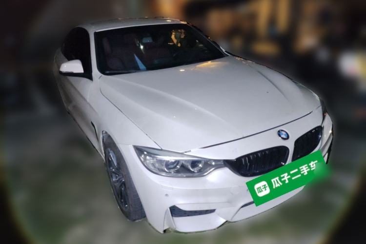 Used BMW 4 Series 2014 420i Convertible Fashion Model Front Right 45 Deg