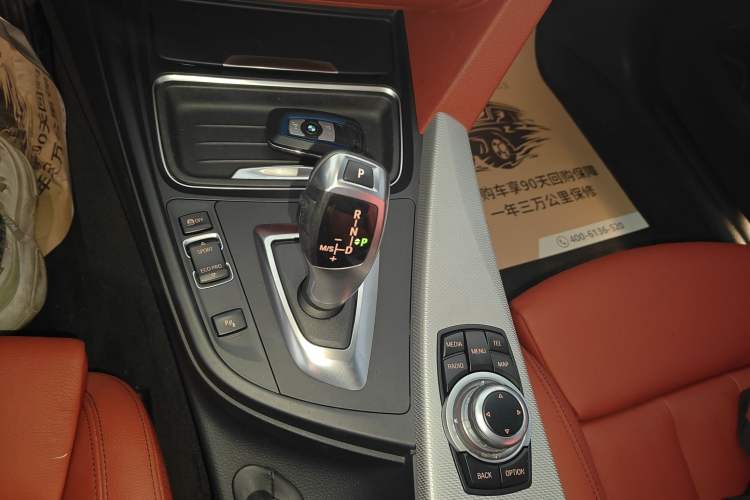 Used BMW 4 Series 2014 420i Convertible Sports Design Package Gear Lever