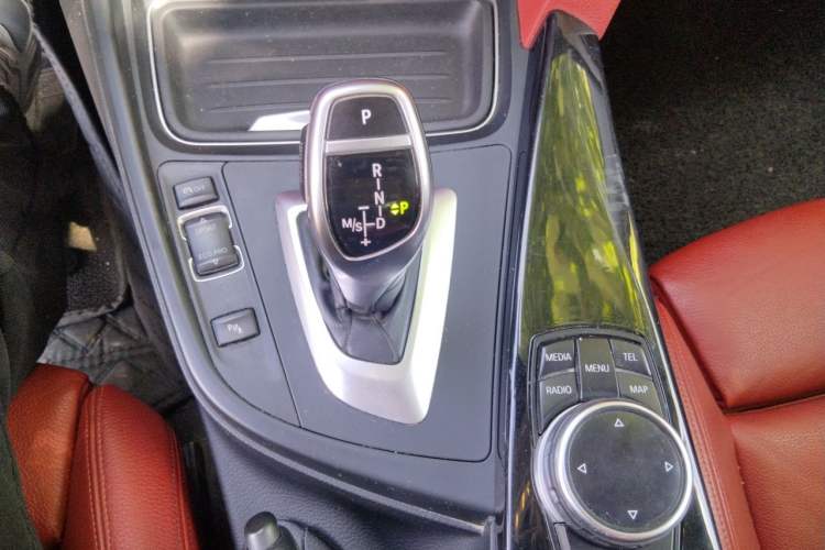 Used BMW 4 Series 2014 428i Sport Design Package Gear Lever