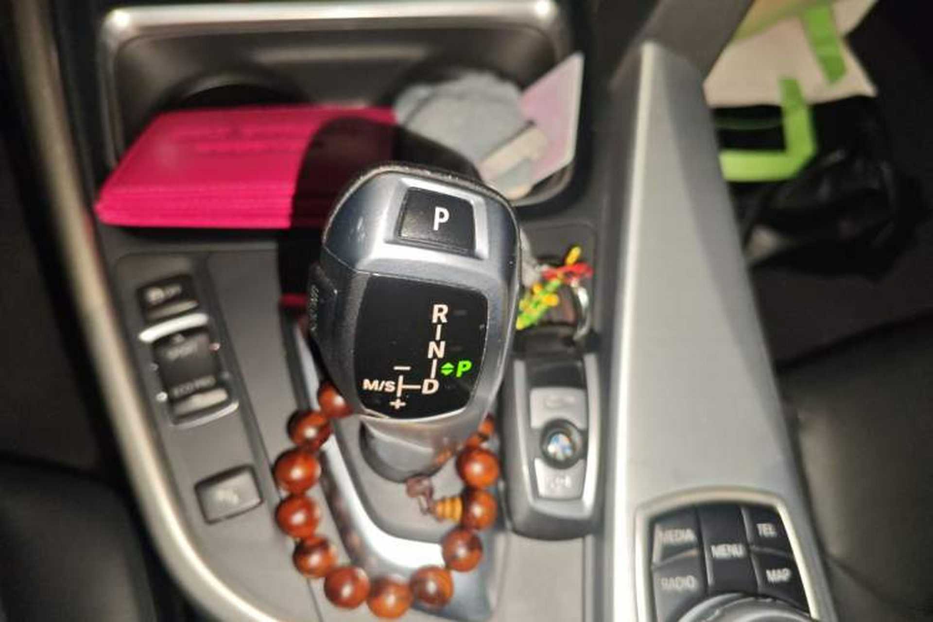 Used BMW 4 Series 2014 420i Gran Coupe Style Design Package Gear Lever
