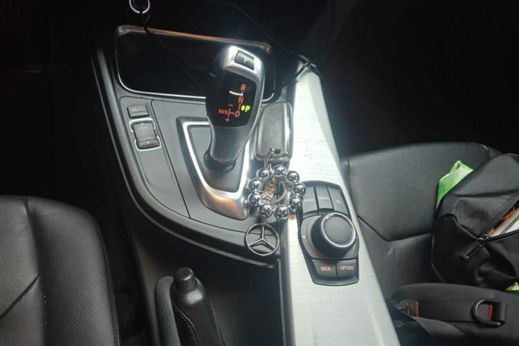 Used BMW 4 Series 2014 420i Fashion Model Gear Lever