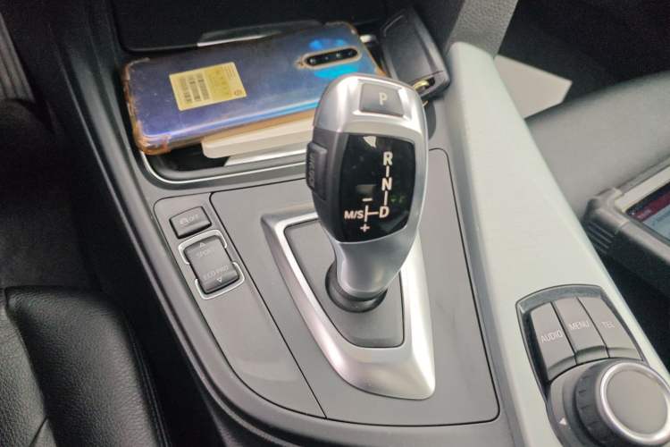 Used BMW 4 Series 2014 420i Fashion Model Gear Lever
