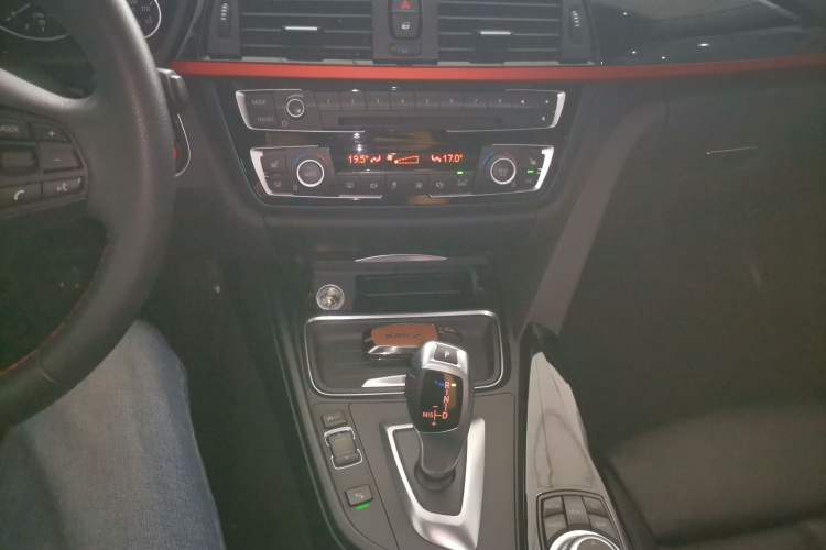 Used BMW 4 Series 2014 420i Gran Coupe Sport Design Package Gear Lever
