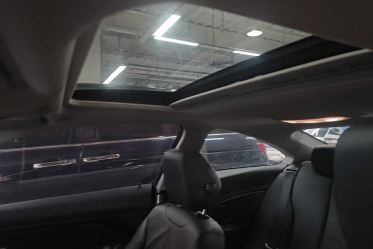 Used BMW 4 Series 2014 420i Fashion Model Headliner