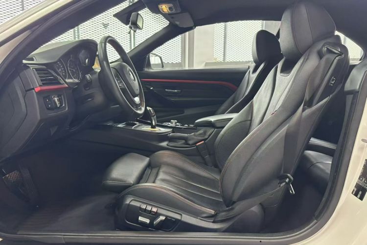 Used BMW 4 Series 2014 420i Convertible Sports Design Package Interior 2