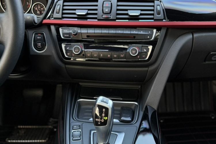 Used BMW 4 Series 2014 420i Gran Coupe Sport Design Package Interior 2