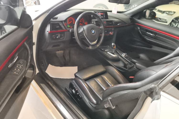 Used BMW 4 Series 2014 420i Convertible Sports Design Package Interior 3