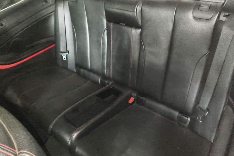Used BMW 4 Series 2014 420i Convertible Sports Design Package Interior 4