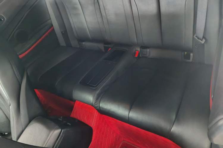 Used BMW 4 Series 2014 420i Convertible Fashion Model Interior 4