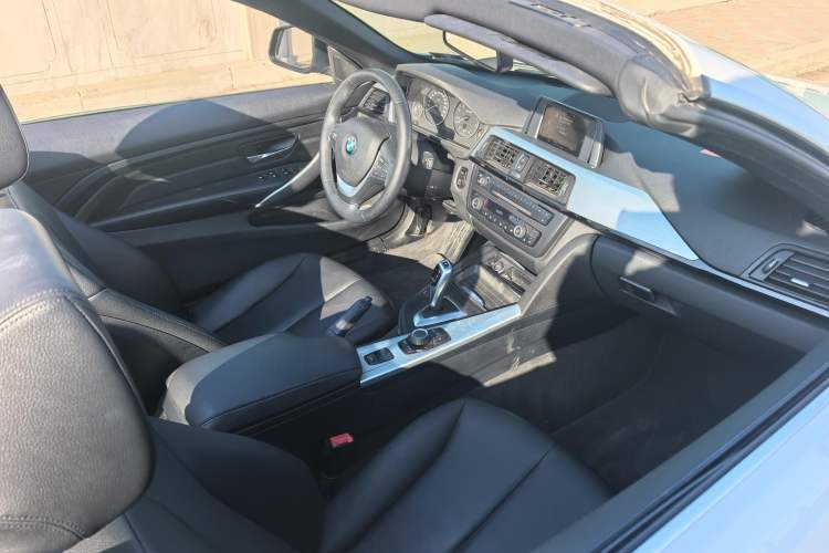 Used BMW 4 Series 2014 420i Convertible Fashion Model Interior 6