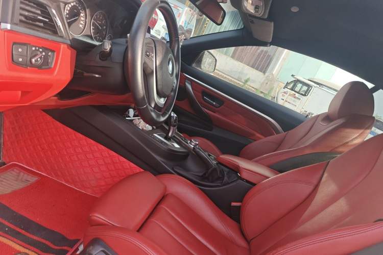 Used BMW 4 Series 2014 420i Convertible Fashion Model Left Front Seat