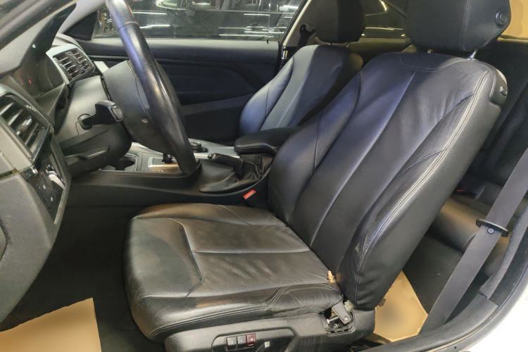 Used BMW 4 Series 2014 420i Fashion Model Left Front Seat