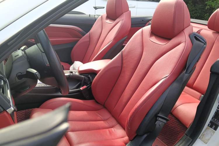 Used BMW 4 Series 2014 420i Convertible Design Line Package Left Front Seat