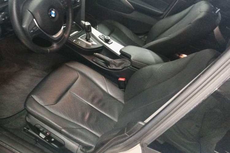 Used BMW 4 Series 2014 420i Gran Coupe Fashion Model Left Front Seat