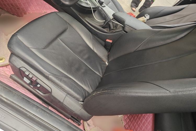 Used BMW 4 Series 2014 420i Fashion Model Left Front Seat