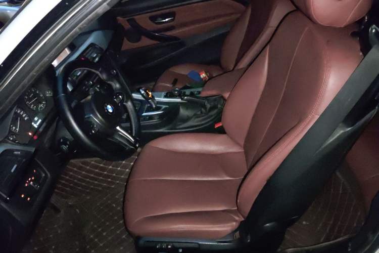 Used BMW 4 Series 2014 420i Convertible Fashion Model Left Front Seat
