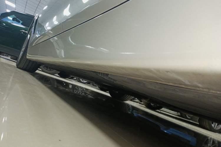 Used BMW 4 Series 2014 420i Gran Coupe Fashion Model Left Side Sill