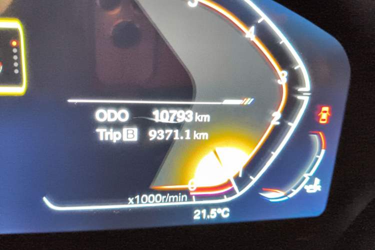 Used BMW 4 Series 2014 420i Gran Coupe Sport Design Package Odometer Close Up