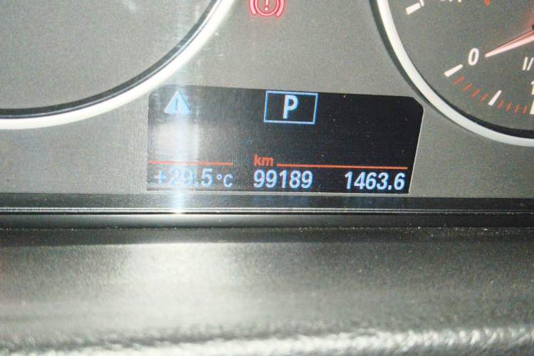 Used BMW 4 Series 2014 420i Gran Coupe Sport Design Package Odometer Close Up