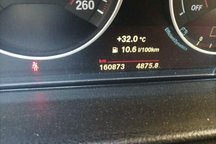 Used BMW 4 Series 2014 428i Convertible Sport Design Package Odometer Close Up