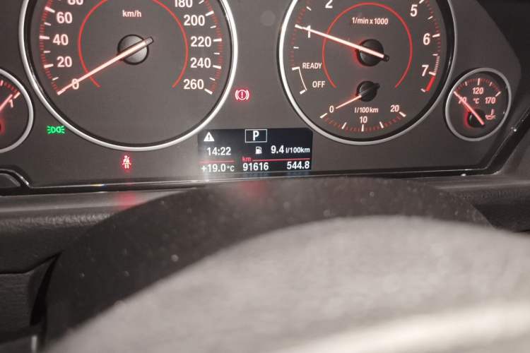 Used BMW 4 Series 2014 420i Gran Coupe Sport Design Package Odometer Close Up