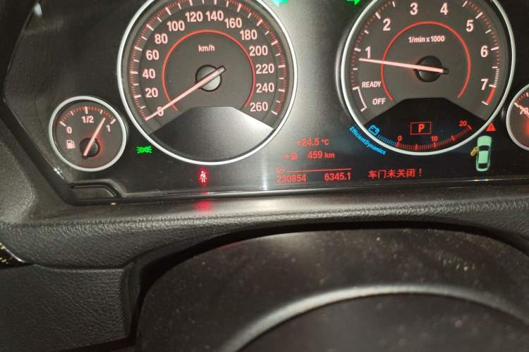 Used BMW 4 Series 2014 435i Gran Coupe M Sport Edition Odometer Close Up