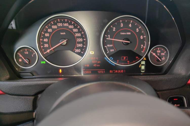 Used BMW 4 Series 2014 420i Gran Coupe Sport Design Package Odometer Close Up