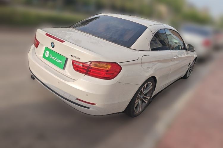 Used BMW 4 Series 2014 420i Convertible Fashion Model Rear Right 45 Deg