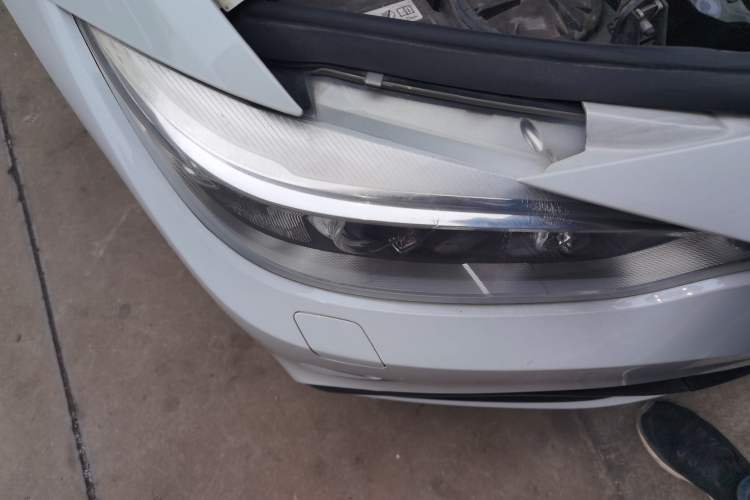 Used BMW 4 Series 2014 428i Convertible Design Package Right Front Headlight