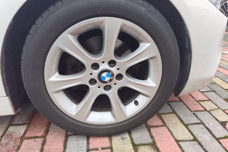 Used BMW 4 Series 2014 420i Convertible Fashion Model Right Front Wheel Hub