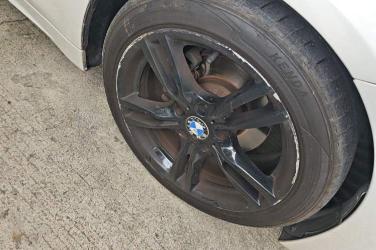 Used BMW 4 Series 2014 420i Gran Coupe Style Design Package Right Front Wheel Hub