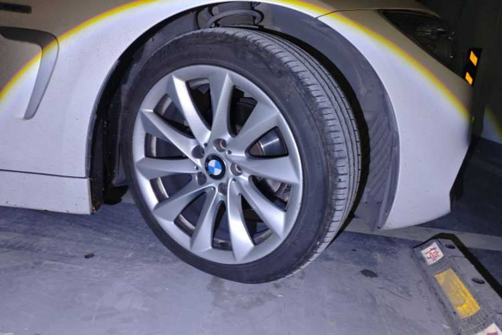 Used BMW 4 Series 2014 420i Gran Coupe Style Design Package Right Front Wheel Hub